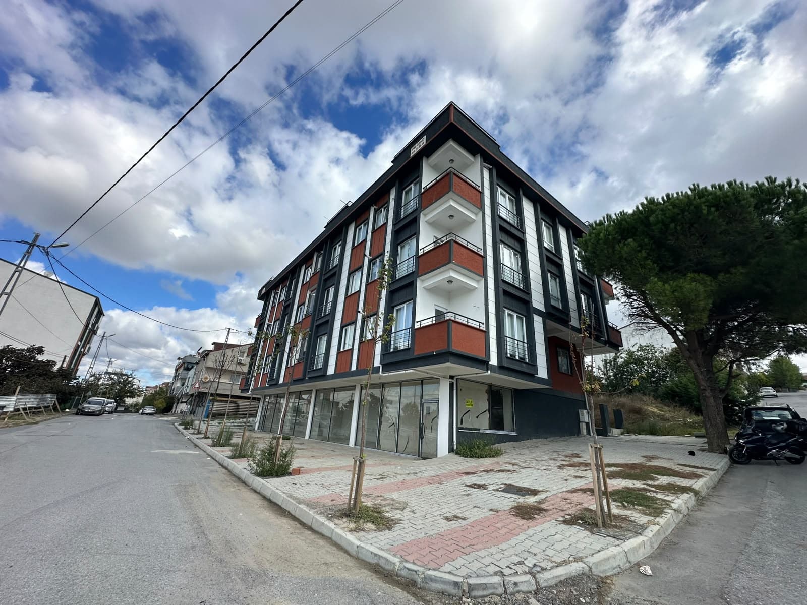 Arnavutköy Karlıbayır Mahallesi 2+1 90M2 Daire